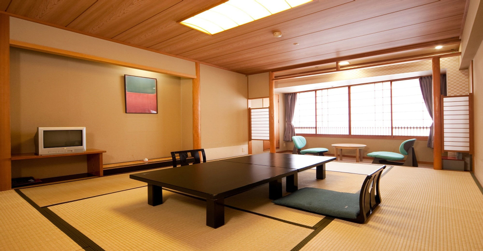 Hotel Ravie Kawaryo, Itō