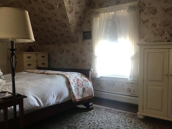 Bedroom 3, Elsa's Inn on the Harbor, Hancock