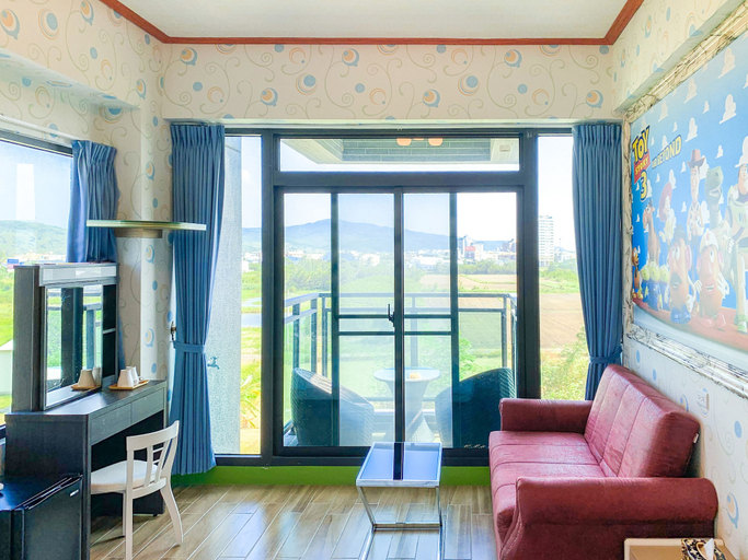 Others 5, Emilia Villa, Pingtung