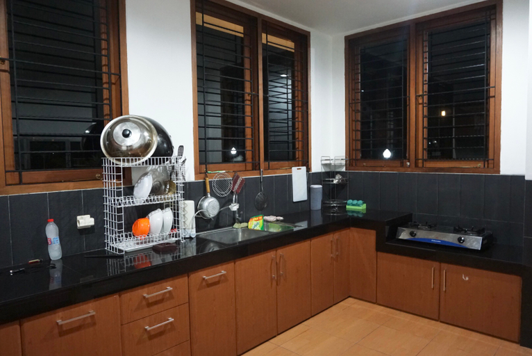 Dining Room 3, Villa Lotus G5 Cipanas 4BR-14 Persons, Bogor