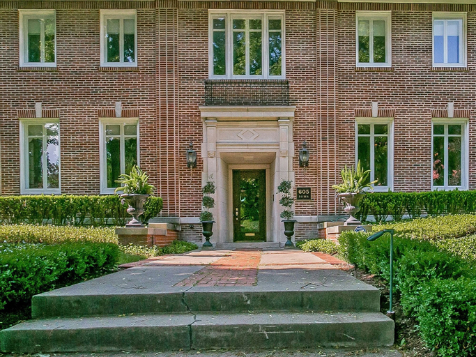 Bishops Hall, Cook