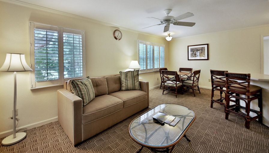 Public Area 3, Seaside Inn, Lee