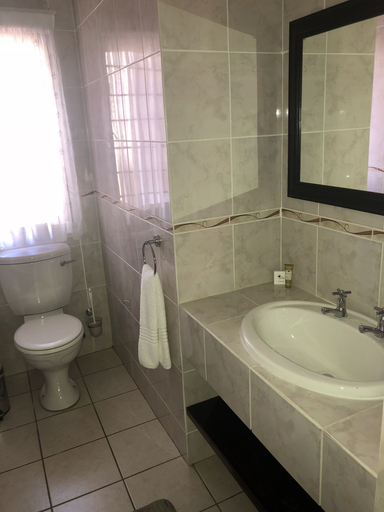 Bathroom 4, 174 Premier Guesthouse, City of Tshwane