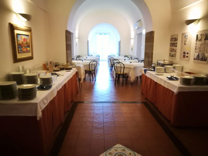 Food & Drinks 5, Villa Crawford, Napoli