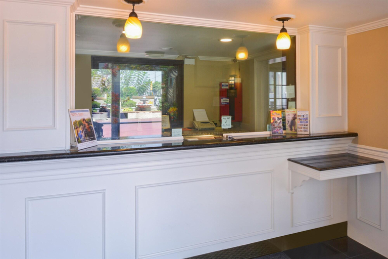 Public Area 2, Laguna Inn & Suites, Orange