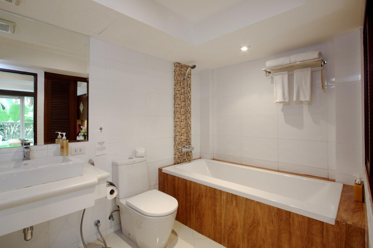 Bathroom 4, Rayaburi Hotel Patong, Pulau Phuket