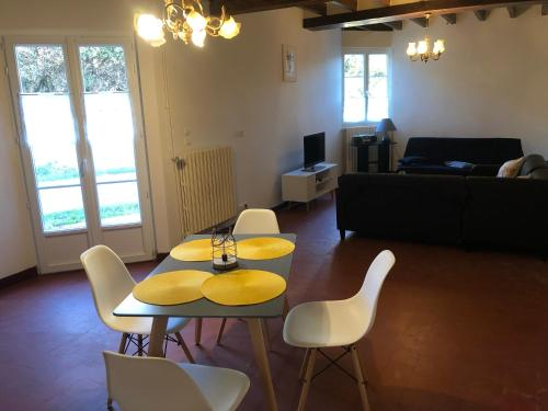 maison, Cher