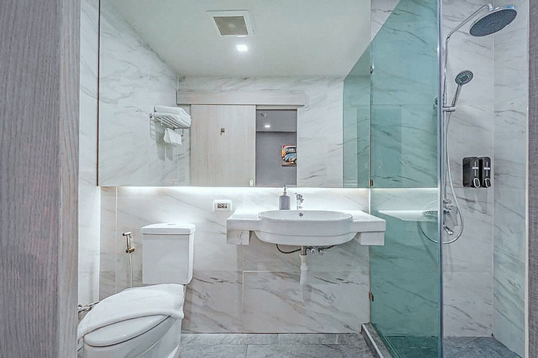 Hyde Park Hotel Bangkok, Ratchathewi