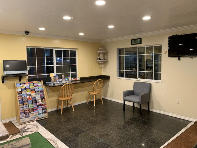 Public Area 2, Sand Castle Inn, Monterey