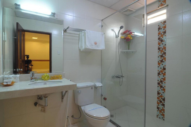 Bathroom 4, Song Anh 3 Hotel, District 1