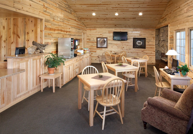 Public Area 2, Rock Crest Lodge And Cabins, Custer