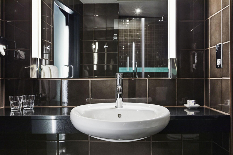 Bathroom 4, The Hoxton Shoreditch, London