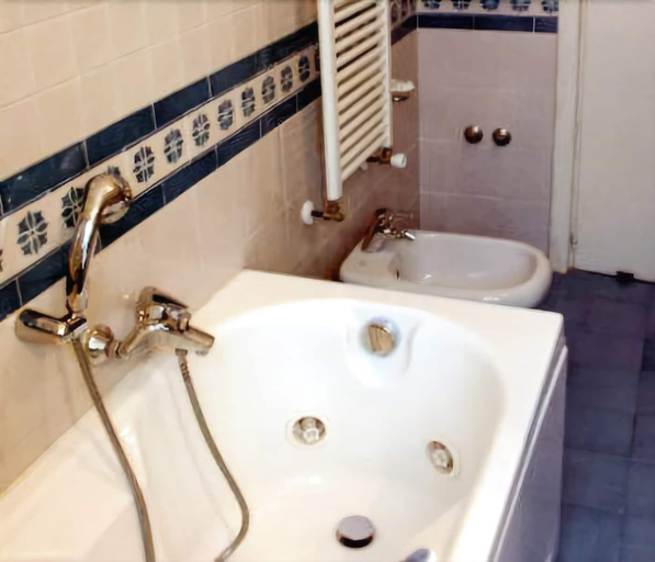 Bathroom 4, Hotel Lidomare, Salerno