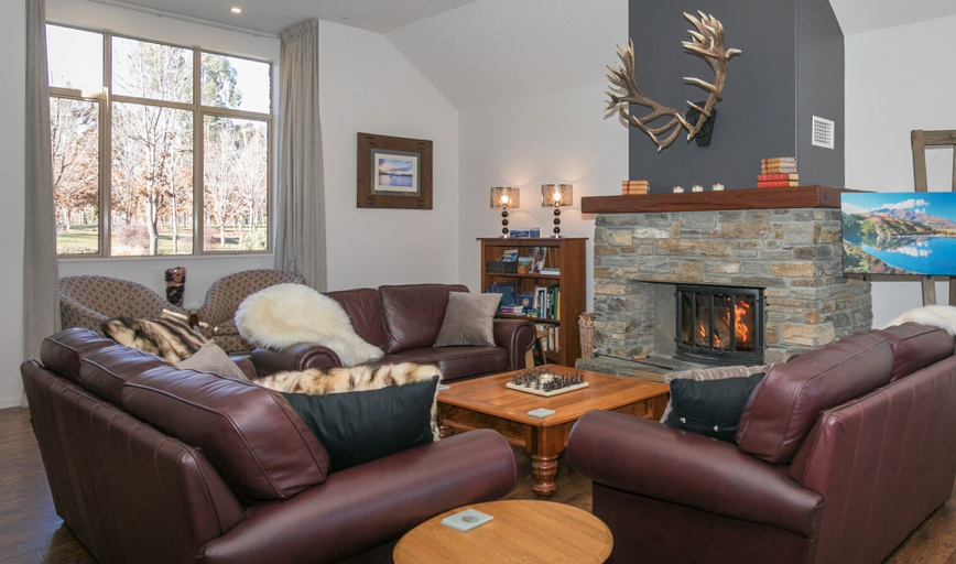 Public Area, Maple Lodge, Queenstown-Lakes