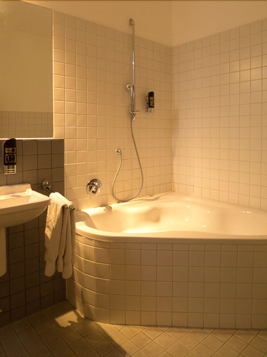 Bathroom 5, Hotel Monte Christo, Köln
