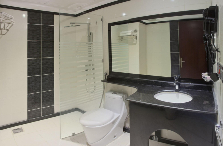 Bathroom 4, Concorde Mina Hotel, Makkah