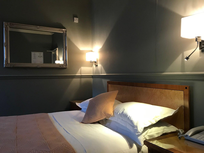 Bedroom 4, Eurobar, Oxfordshire