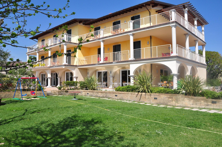 Exterior & Views 2, Spa Hotel Splendid Sole, Brescia