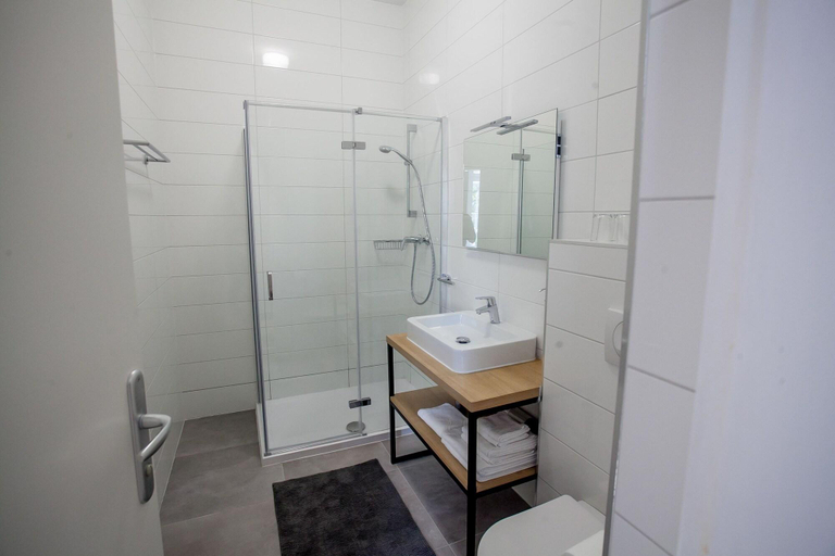Bathroom 4, Zagreb City Vibe Apartments Rooms, Zagreb