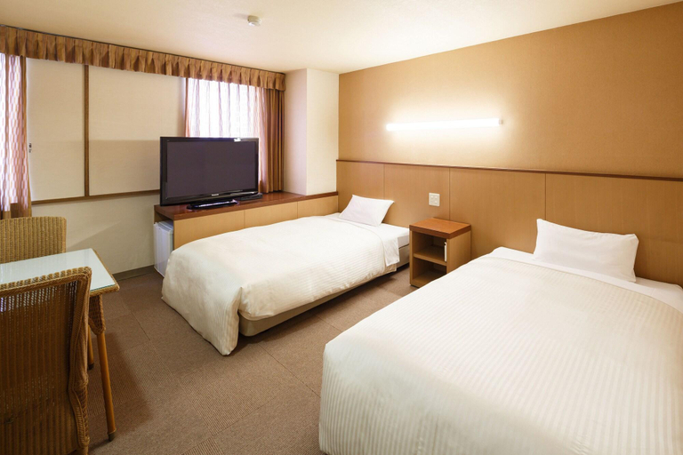 Bedroom 3, Sunsky Hotel, Kitakyūshū