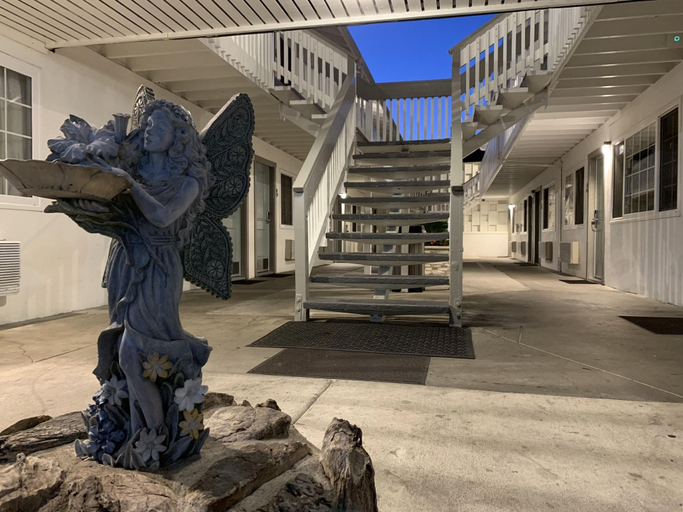Public Area 3, Stargazer Inn And Suites, Monterey
