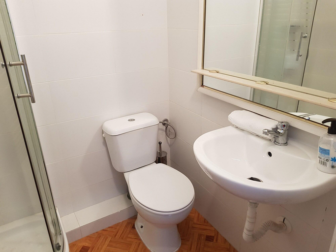 Bathroom 4, Hello Feria, Madrid