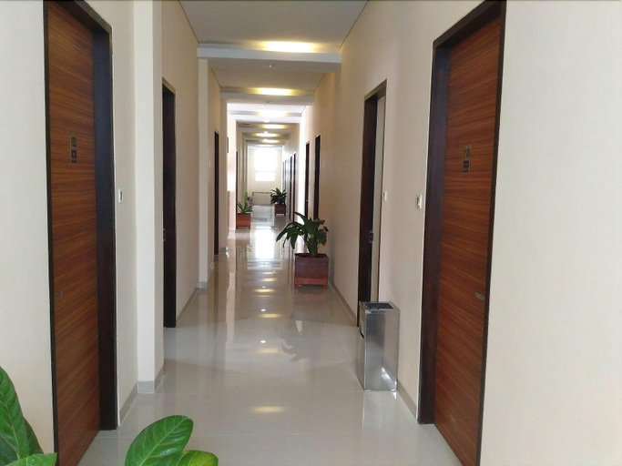 Public Area 2, New D Dhave Hotel Syariah, Padang