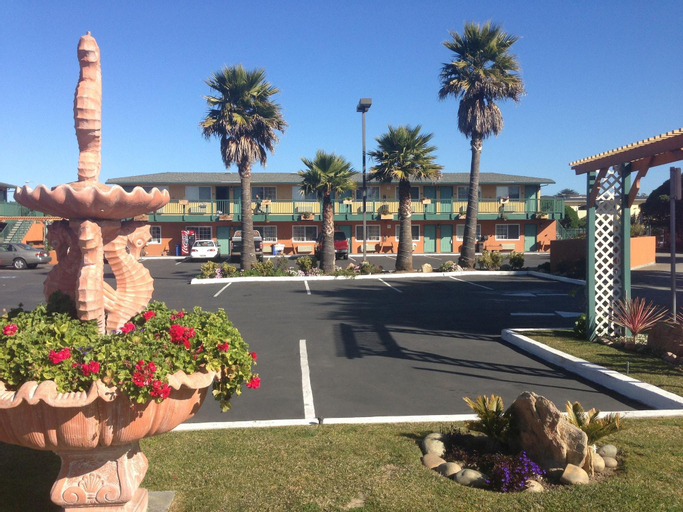 Sand Castle Inn, Monterey