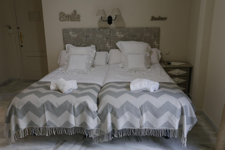 Bedroom 4, Jardin de La Alameda, Sevilla