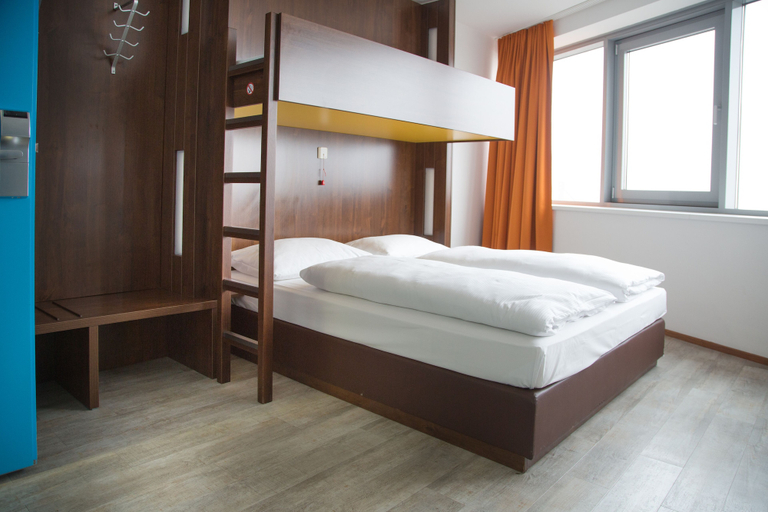 Bedroom 3, 7 Days Premium Hotel Linz-Ansfelden, Linz Land