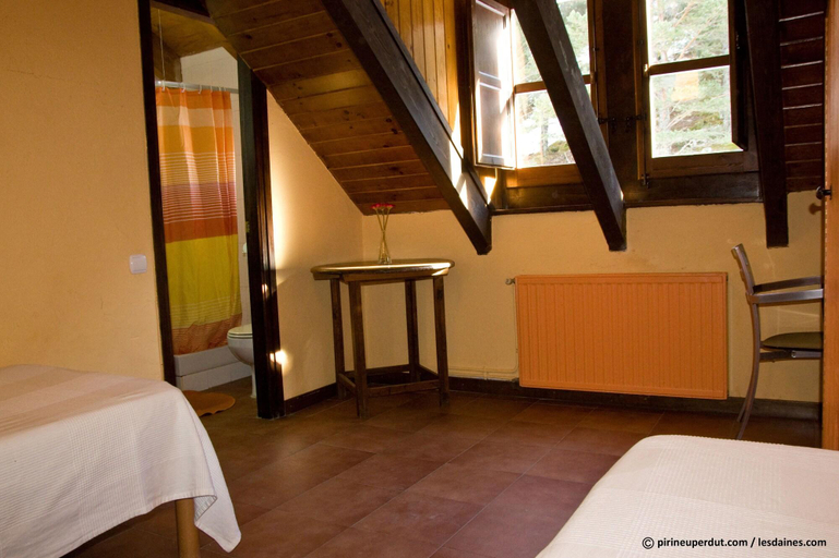 Bedroom 3, Les Daines , Lleida