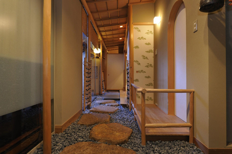 Public Area 3, Ryoan Kazuki, Kyoto