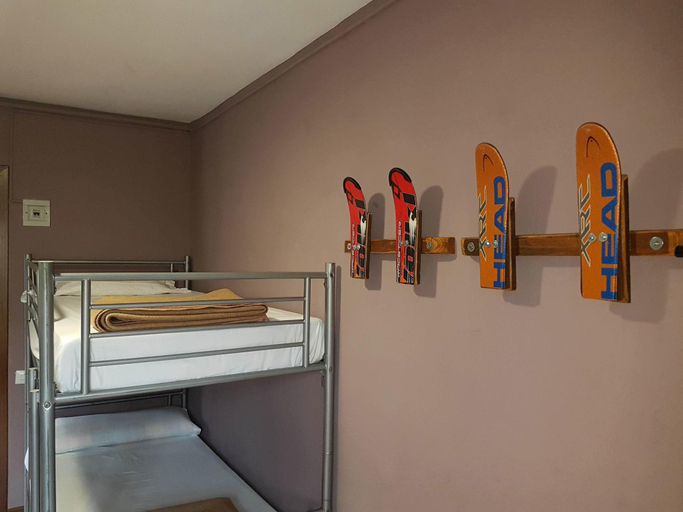 Bedroom 2, Les Daines , Lleida