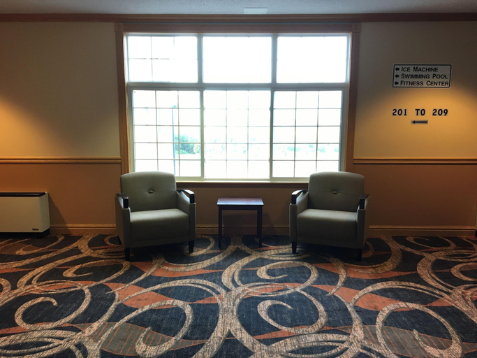 Public Area 2, Cabot Inn & Suites, Coos