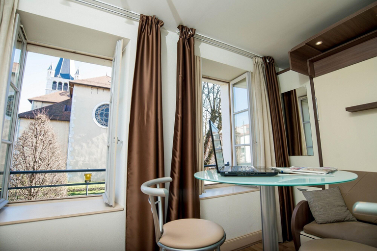 Bedroom 3, Privilodges Le Royal, Haute-Savoie