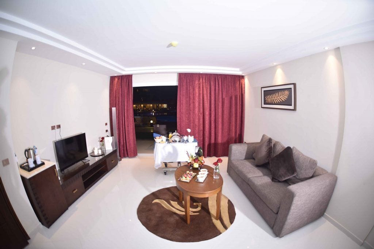 Grand Ocean Hotel & Resort, 'Ataqah