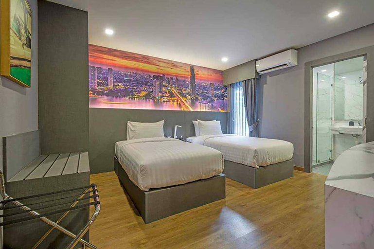 Hyde Park Hotel Bangkok, Ratchathewi