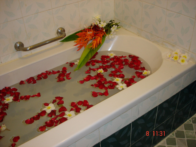 Bathroom 5, Lamai Inn, Pulau Phuket