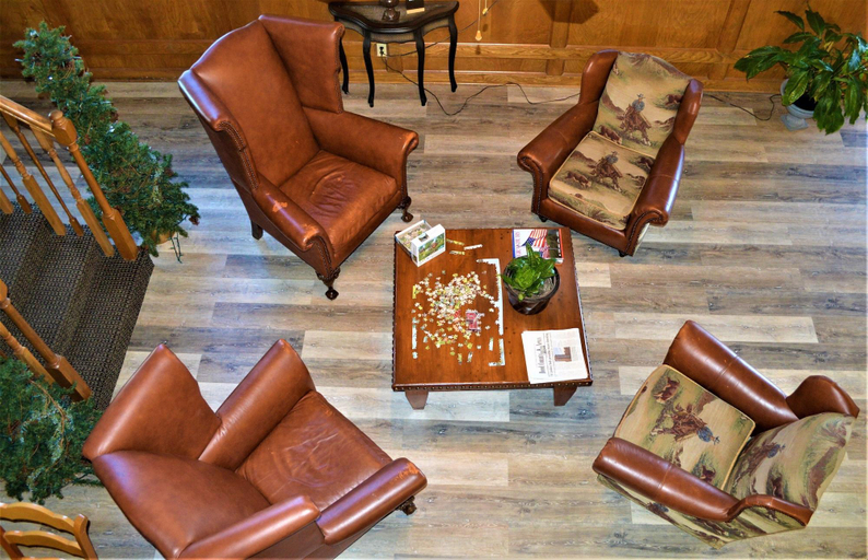 Public Area 2, Lake View Inn, Hood