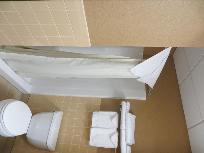 Bathroom 4, First Gold Hotel, Lawrence