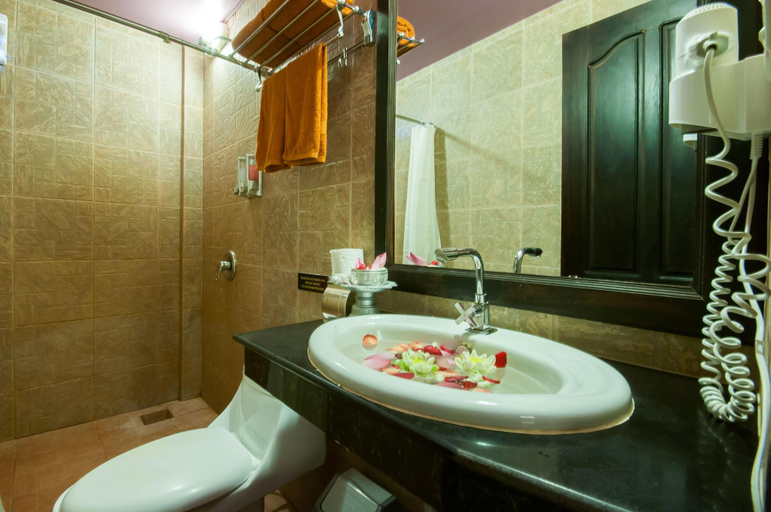 Bathroom 4, Golden Butterfly Villa, Siem Reap