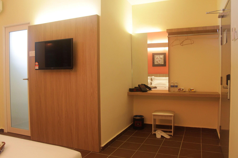 Bathroom 4, Fomecs Boutique Hotel by ZUZU, Malacca City