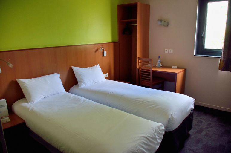 Bedroom 3, Brit Hotel Confort Rouen Centre, Seine-Maritime