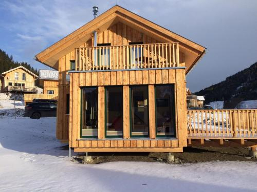 Upscale Holiday Home in Hohentauern with Sauna Views, Murtal