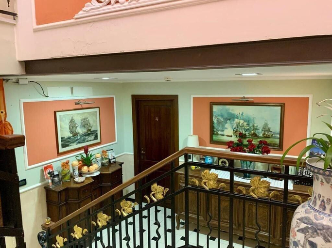 Public Area 3, Hotel Actor, Genova