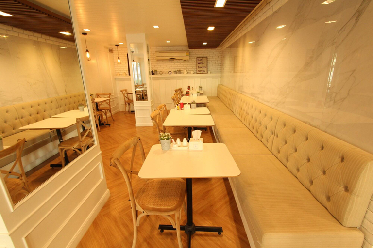 Food & Drinks 5, At Residence Suvarnabhumi, Lat Krabang