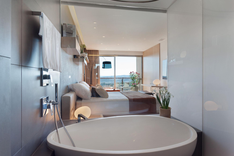 Bathroom 5, ISROTEL CRAMIM, Jerusalem