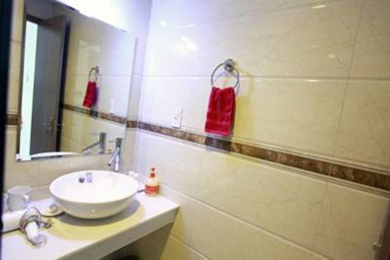 Bathroom, Onion 2 Hotel & Apartments, Da Nang