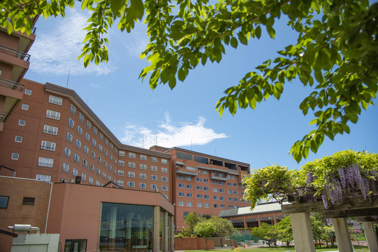 Toyako Manseikaku Hotel Lakeside Terrace, Tōyako