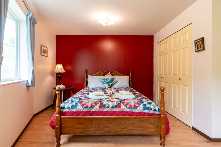 Bedroom 3, Island Breeze, Onna